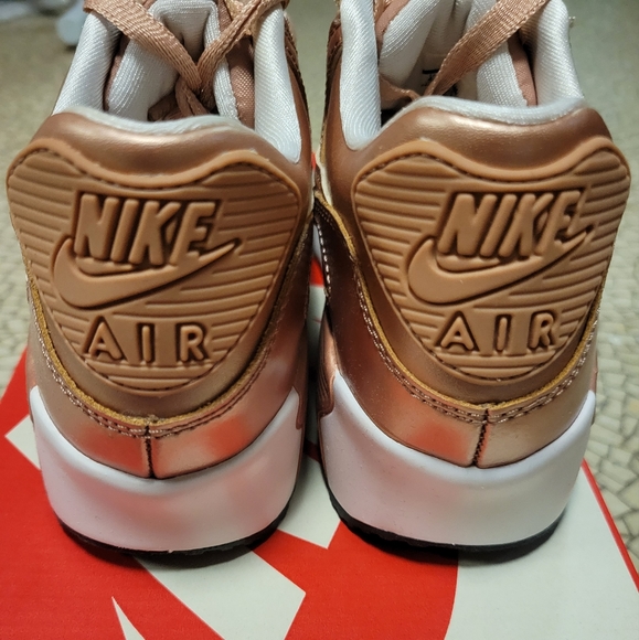 *PRICE DROP* Nike Air Max 90 (Special Edition) - Picture 3 of 6